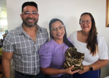 Peritoró: Dr. Júnior realiza confraternizações em homenagem ao Dia das Mães na cidade