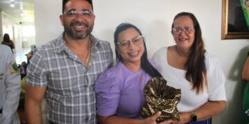 Peritoró: Dr. Júnior realiza confraternizações em homenagem ao Dia das Mães na cidade
