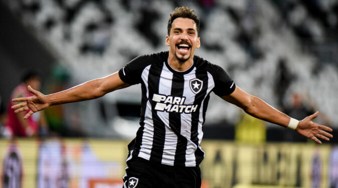 Brasileirão: Botafogo faz 3 a 0 no Corinthians no Engenhão e amplia crise do time paulista Brasileirão: Botafogo faz 3 a 0 no Corinthians no Engenhão e amplia crise do time paulista