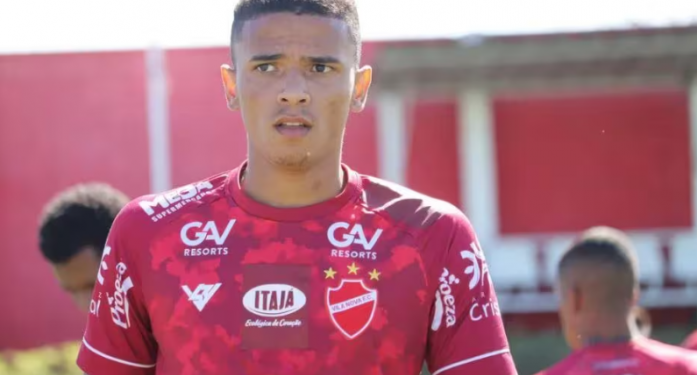 STJD bane do futebol o volante Romário, ex-Vila Nova, por envolvimento com esquema de apostas STJD bane do futebol o volante Romário, ex-Vila Nova, por envolvimento com esquema de apostas