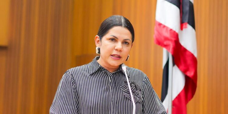 Solange Almeida: Deputada repudia violência sexual contra criança e solicita Casa de Acolhimento para Santa Inês Solange Almeida: Deputada repudia violência sexual contra criança e solicita Casa de Acolhimento para Santa Inês