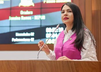 Janaina Ramos: Deputada faz indicação para retomada das obras da MA 006