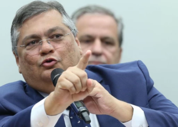 CPMI: Dino não quer depor junto com bolsonaristas na CPMI do 8 de janeiro