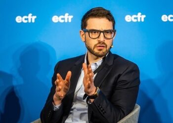 George Soros: Investidor passa controle de império bilionário para seu filho Alexander