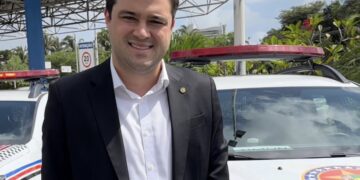 Leandro Bello: Deputado entrega viaturas para reforçar a segurança pública de Timon