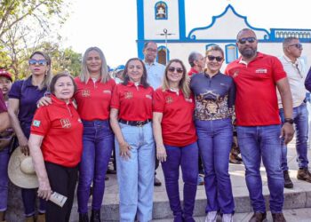 Iracema Vale: Presidente da Alema prestigia a tradicional Missa do Vaqueiro e cavalgada em Colinas