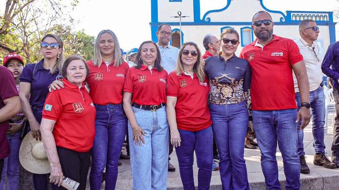 Iracema Vale: Presidente da Alema prestigia a tradicional Missa do Vaqueiro e cavalgada em Colinas Iracema Vale: Presidente da Alema prestigia a tradicional Missa do Vaqueiro e cavalgada em Colinas