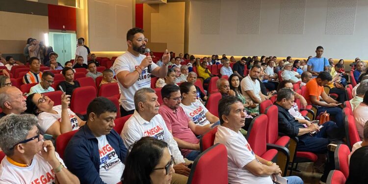 Dr. Junior: Prefeito de Peritoró destaca a importância da união de prefeitos em movimento em prol do municipalismo Dr. Junior: Prefeito de Peritoró destaca a importância da união de prefeitos em movimento em prol do municipalismo