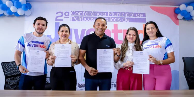 Deputada Solange Almeida: Uma Aliada Incansável da Juventude de Igarapé Deputada Solange Almeida: Uma Aliada Incansável da Juventude de Igarapé