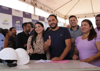 Deputada Janaína Ramos e prefeito Assis Ramos assinam ordem de serviço de construção do Mercado Municipal em Imperatriz