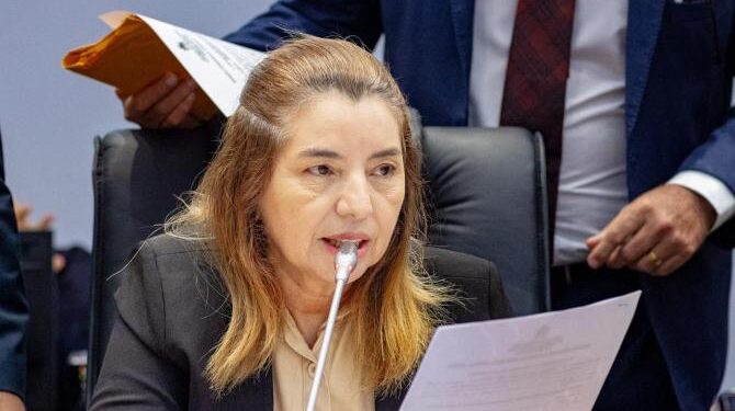 Iracema Vale esclarece sobre o processo de escolha do novo membro do TCE e declara apoio a Flávio Costa Iracema Vale esclarece sobre o processo de escolha do novo membro do TCE e declara apoio a Flávio Costa