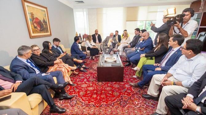 Iracema Vale recebe presidente da Petrobras e trata sobre exploração petrolífera da Margem Equatorial Iracema Vale recebe presidente da Petrobras e trata sobre exploração petrolífera da Margem Equatorial