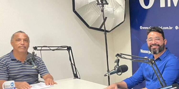 Prefeito de Peritoró Dr Júnior concede entrevista ao Imparcial Prefeito de Peritoró Dr Júnior concede entrevista ao Imparcial