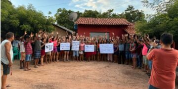 Em Peritoró moradores fazem manifestação em apoio ao vereador Madruga!
