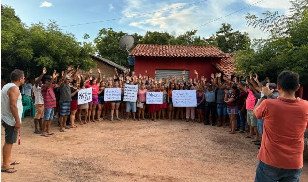 Em Peritoró moradores fazem manifestação em apoio ao vereador Madruga!