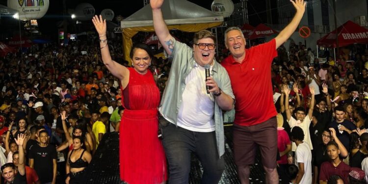 Carnaval de Viana arrasta multidão e consagra festa como a maior da Baixada Maranhense