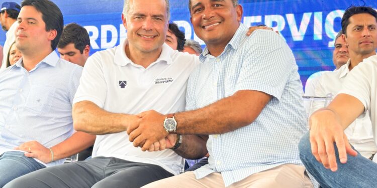 Prefeito Ivaldo Ribeiro Participa de Assinatura de Ordem de Serviço para Revitalização da BR-222 Prefeito Ivaldo Ribeiro Participa de Assinatura de Ordem de Serviço para Revitalização da BR-222