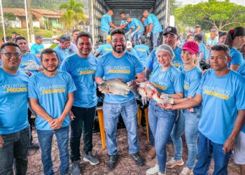 Prefeitura de Peritoró entrega doze toneladas de peixes à população durante a Semana Santa