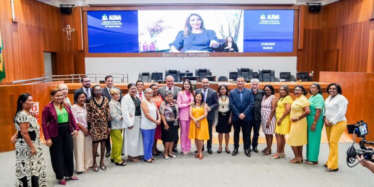 Sinproesemma celebra 36 anos com homenagem na Assembleia Legislativa Sinproesemma celebra 36 anos com homenagem na Assembleia Legislativa
